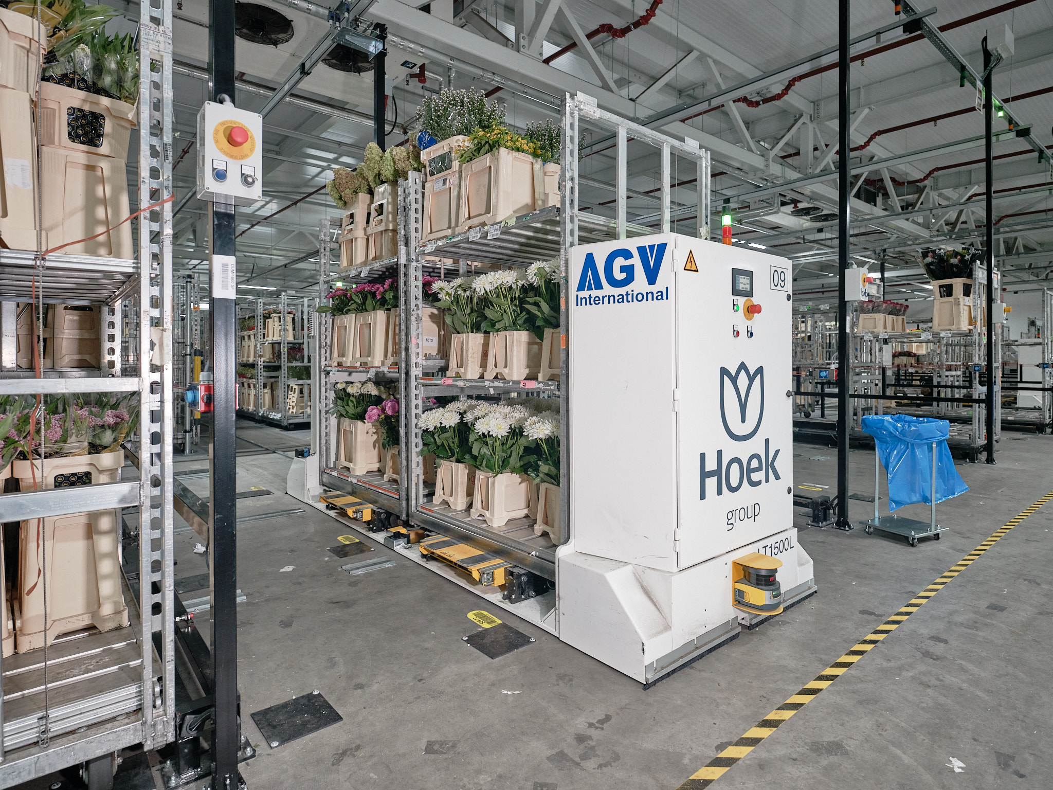 Automated - guided - vehicles - hoek - group